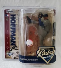 McFarlane MLB TREVOR HOFFMAN SD PADRES #51 Surprise Insert Figure Series 18