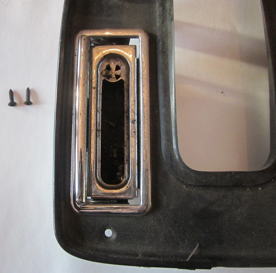 Jaguar XJS XJSC 1987 consola esquí pendiente moldura interruptor negro y cenicero Pr 82-87? Foto 3 de 4