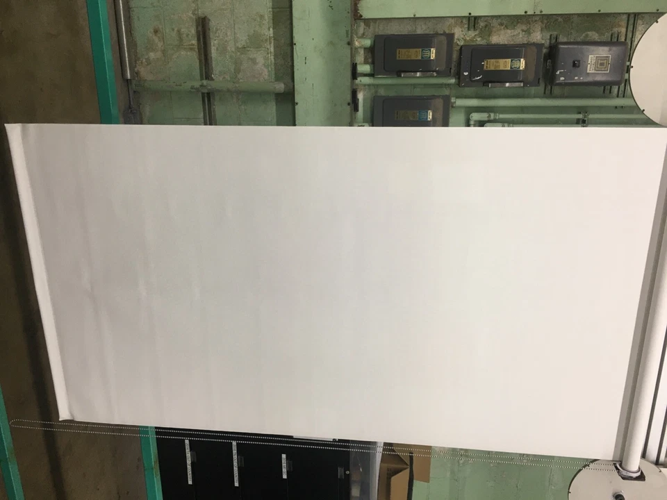 pantalla solar 36x66,52 1/2x110,68x66 blanco,blanco arena y gris blanco  Foto 2 de 4