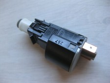 Original Opel Omega B Bremslichtschalter Bremsleuchtenschalter 9149765 6240156