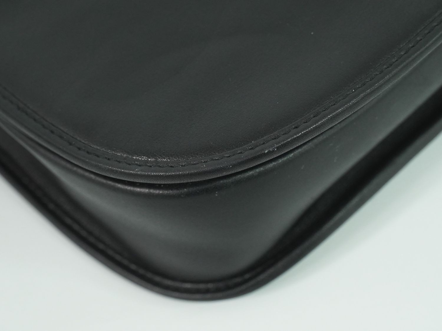 Authentic Gucci Interlocking G Old Shoulder Bag P… - image 4