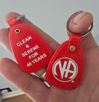 NARCOTICS ANONYMOUS - NA - 40 YEARS CLEAN - RED  KEY TAG - 40+ yr clean