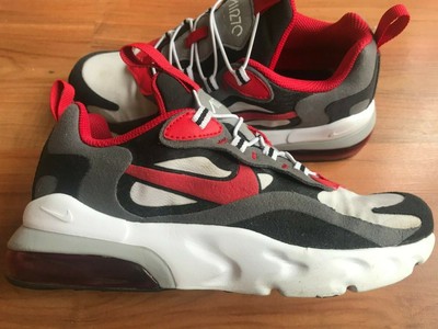 boys red nike trainers