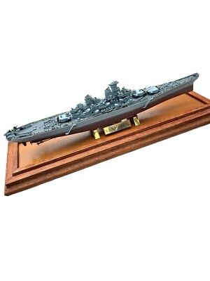Danbury Mint USS Missouri BB-63 Battleship Model Sep 2, 1945 - As Is