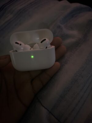 Apple AirPods Pro with MagSafe Wireless Charging Case - White