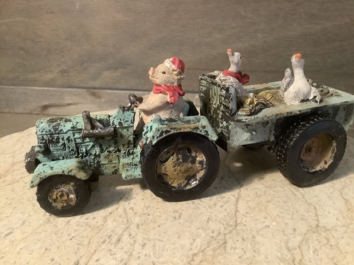 Pig 'n Tractor Farm Decor Chickens Cold Cast Ceramic Country Animals NEW - Picture 2 of 8