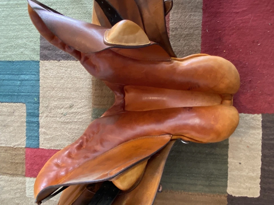 17 in Stubben Jump Saddle - Image 3 of 4