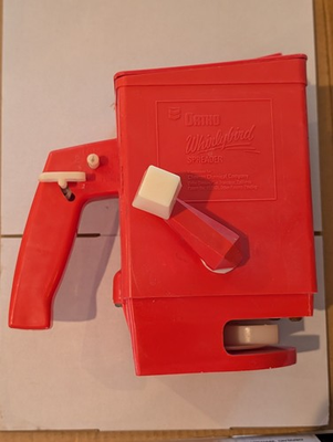 #ad VTG Ortho Whirlybird Fertilizer and Seed Spreader Handheld Device Holds 3 Lb $12.49