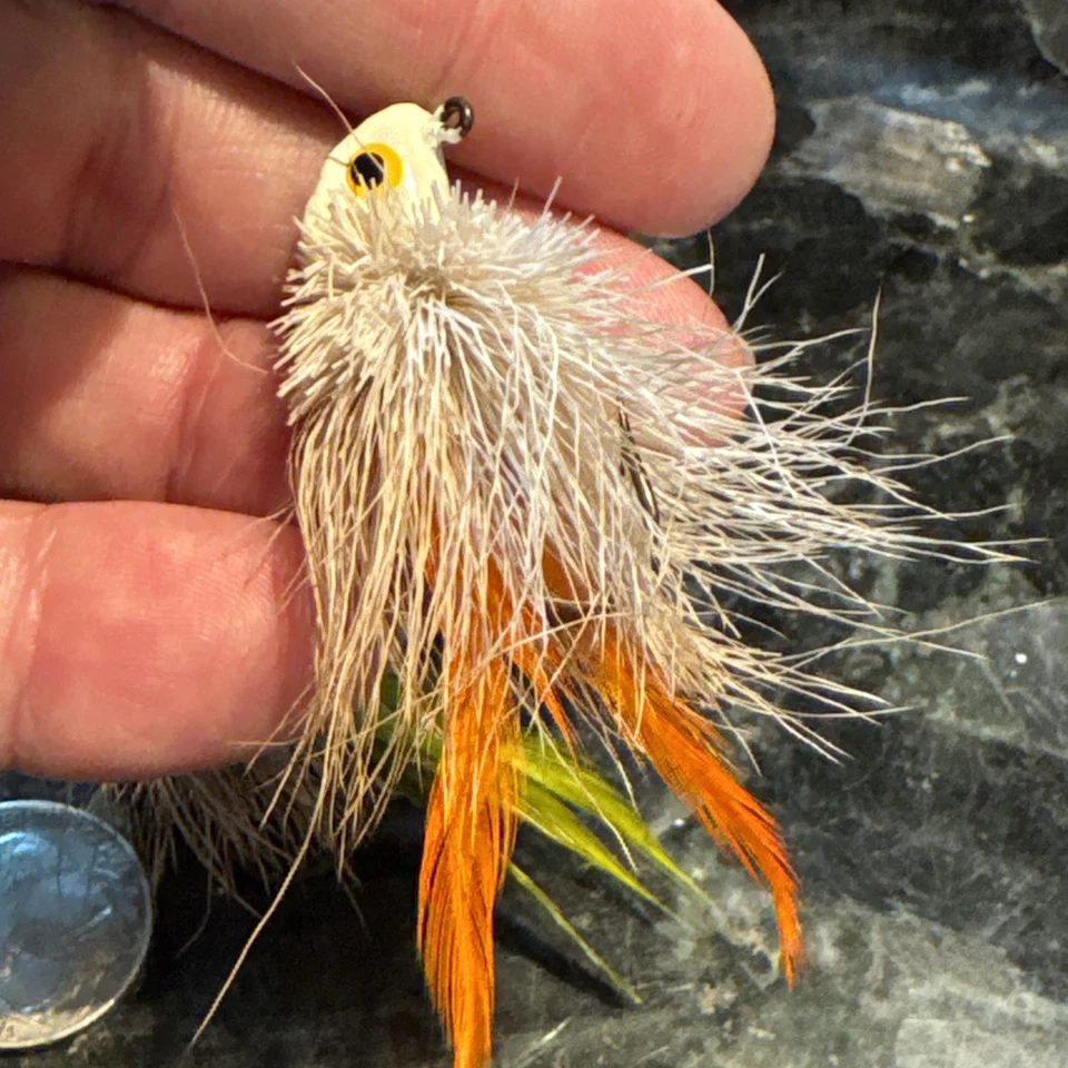 Lot of 6 Vintage Feather BIRDS with Heads 3"+ Fishing Lures w/ Hooks EUC NICE - Image 3 of 4