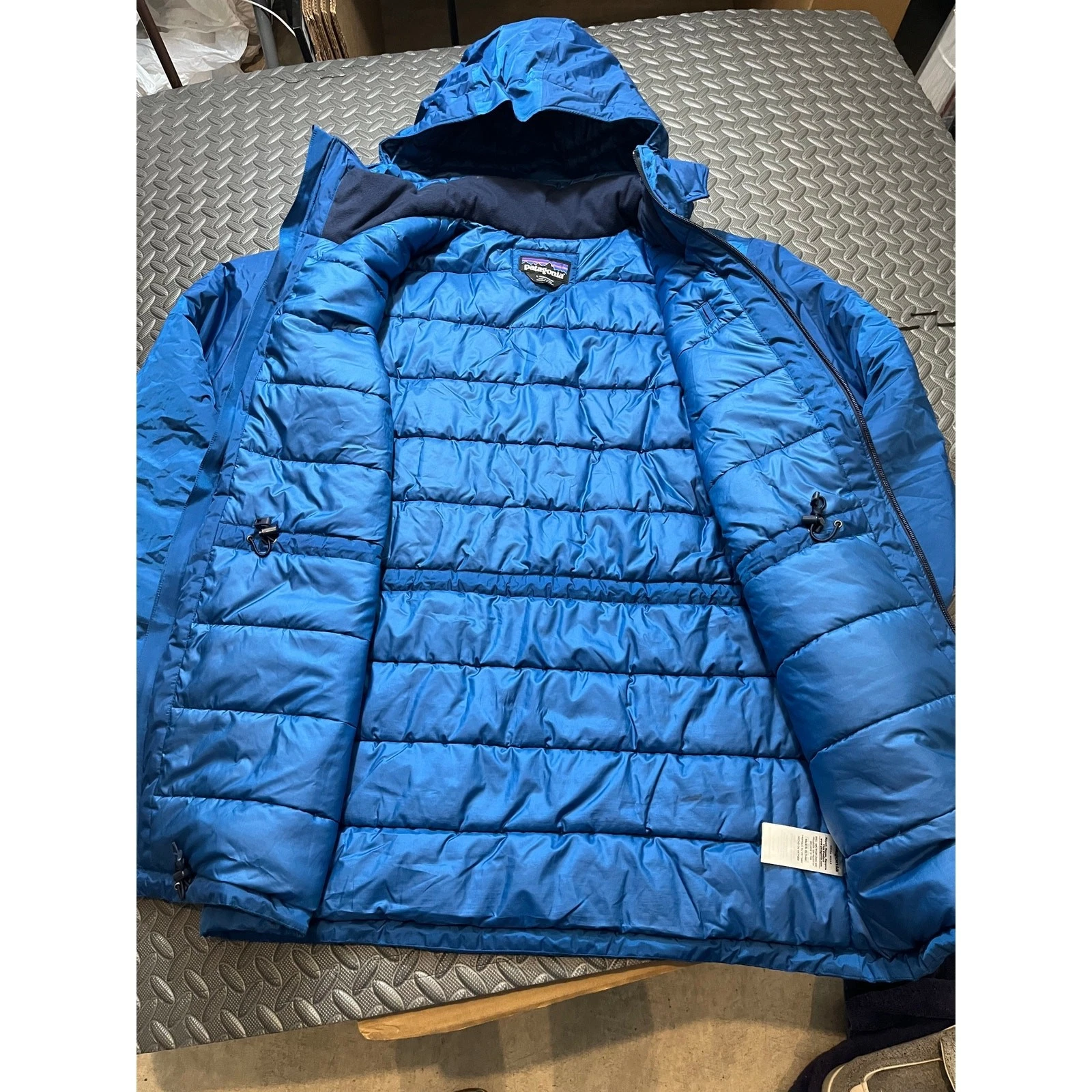 patagonia insulated torrentshell h2no hooded zip jacket
