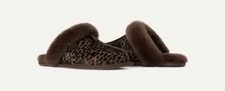 NIB UGG Women's Scuffette Caspian in Burnt Cedar