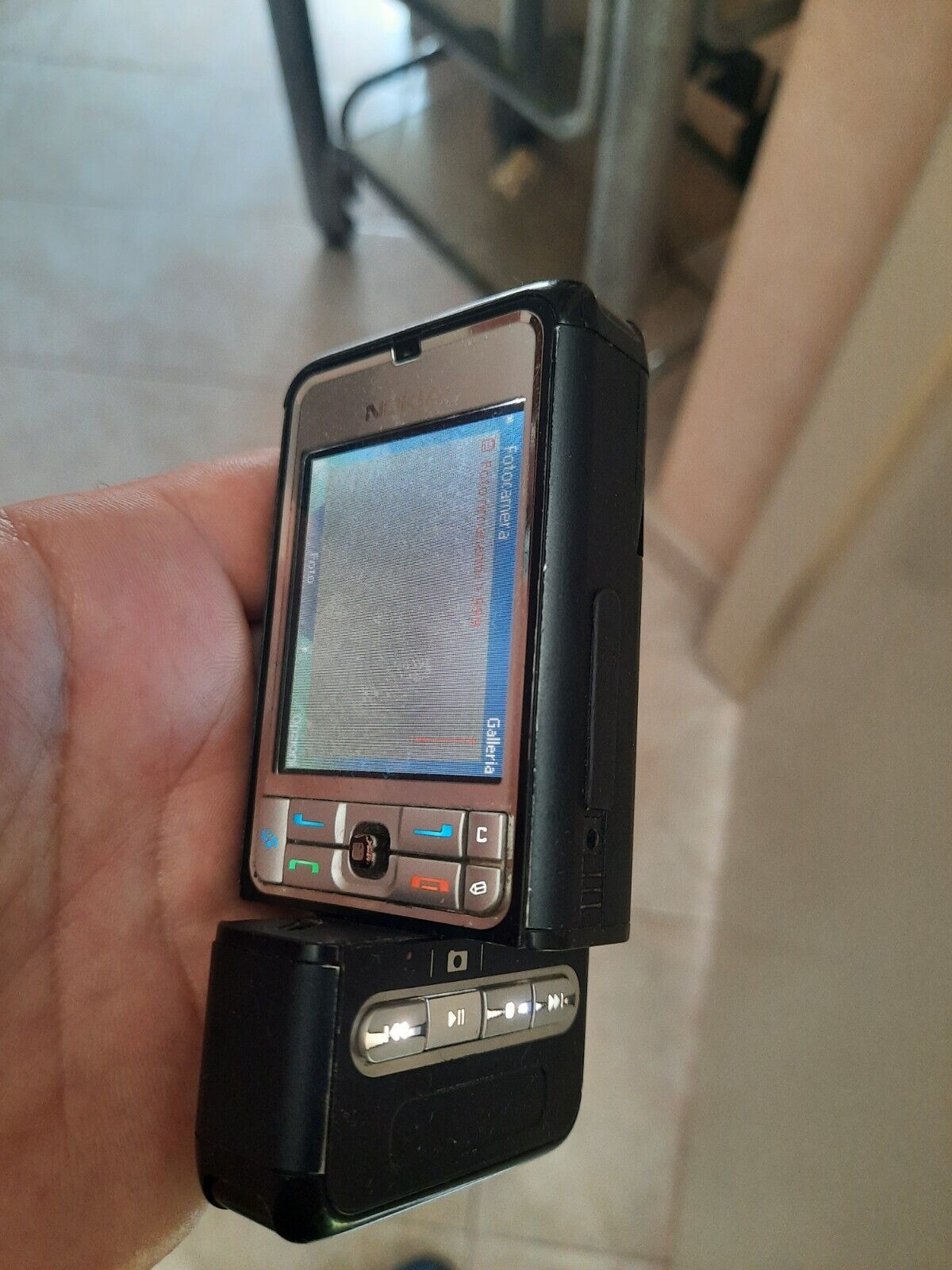 Foto 14 di 16