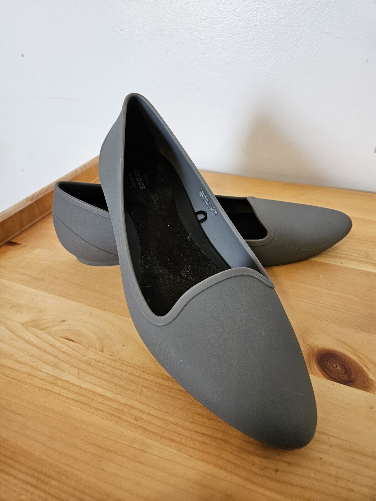 Crocs Iconic Comfort Eve Womens Shoes Black 11 Slip On Casusl Ballet Flats