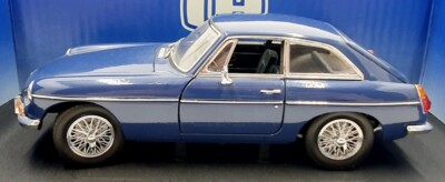 Universal Hobbies 1/18 Scale 4450 - MG MGB GT MK1 4 Cylinder