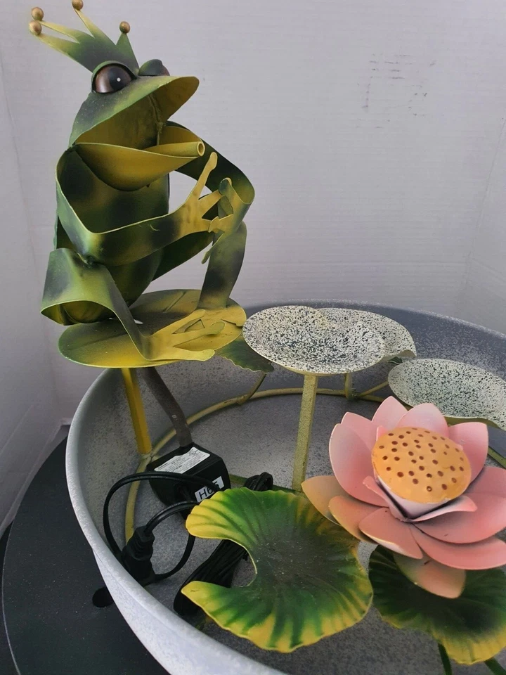 Frog Water Fountain Rustic Farmhouse Indoor Outdoor Decor - Image 2 of 4