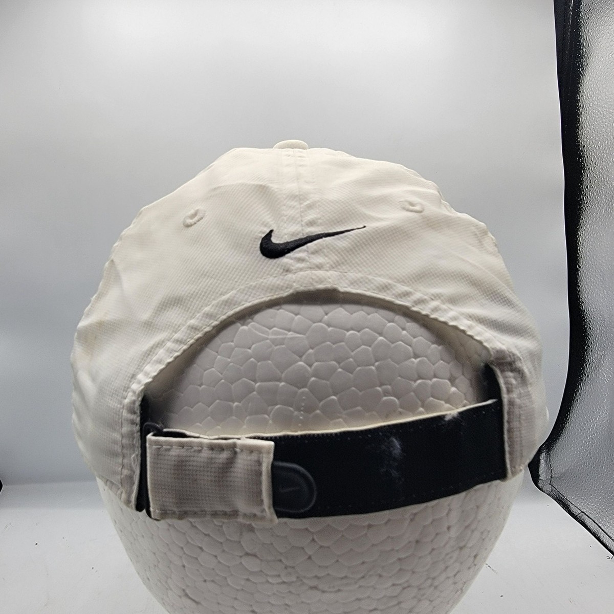 Nike Dri-Fit Legacy 91 Adults White Cap Black Swoosh  display picture 1