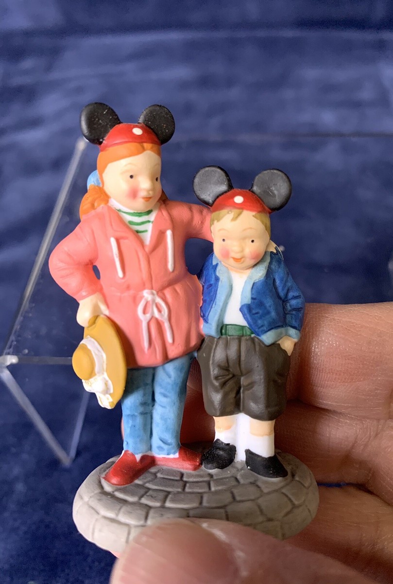 Department 56 Disney Parks Family Heritage Village Series Set of