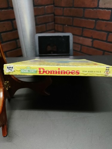 VINTAGE SESAME STREET DOMINOES GAME JIM HENSON MUPPETS 1980 - BRAND NEW SEALED - Picture 3 of 4