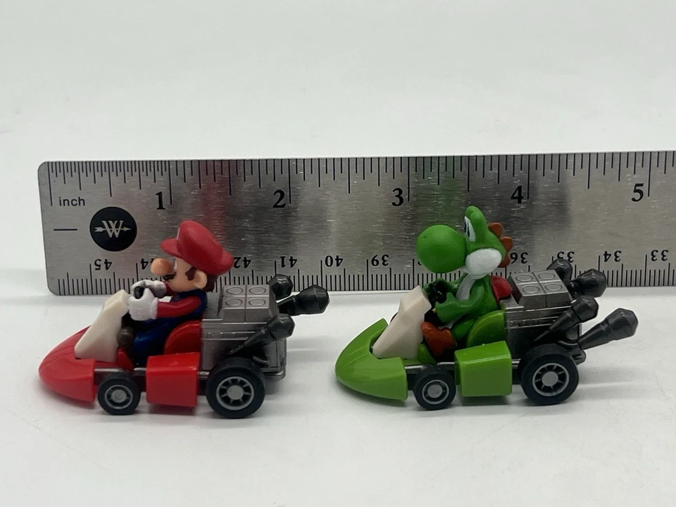 Nintendo Tomy T-Arts Super Mario Kart Pull Back Racers Mario & Yoshi por favor leer Foto 2 de 4