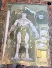 NECA Gargoyles Goliath 7 in Ultimate Action Figure Damaged Box New