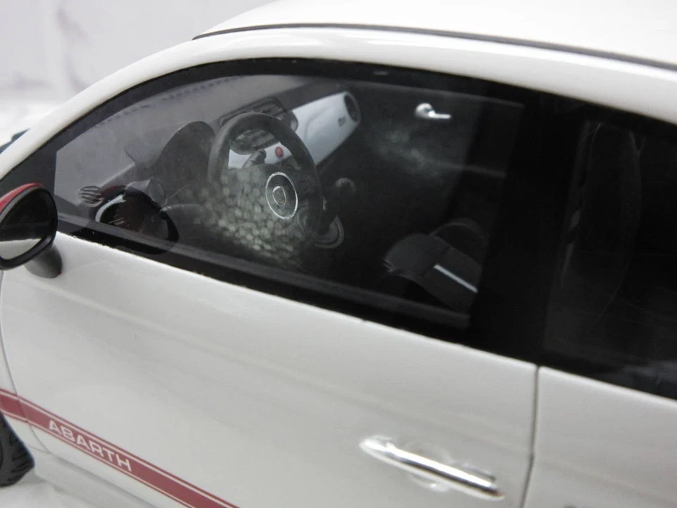 1:18 Top Speed ABARTH 595 White GARA WHITE TS0397 Resin Model Car CHN - Image 4 of 4