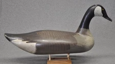 MADDISON MITCHELL HIGHLY DETAILED ORG PAINT WOOD CANADA GOOSE DECOY AGE CRACK