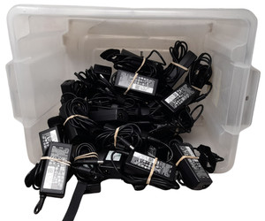 Restposten 25 x Original Dell 19,5 V 3,34 A 65 W 7,4 mm x 5,00 mm Laptop Ladegeräte Adapter
