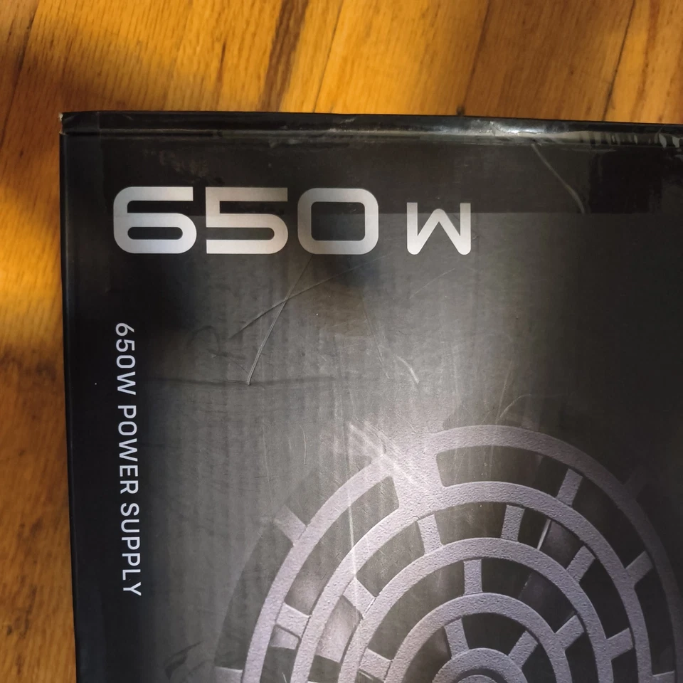 ¡NUEVO! Fuente de alimentación no modular EVGA 650W 100-N1-0650-RX 650W Foto 3 de 3