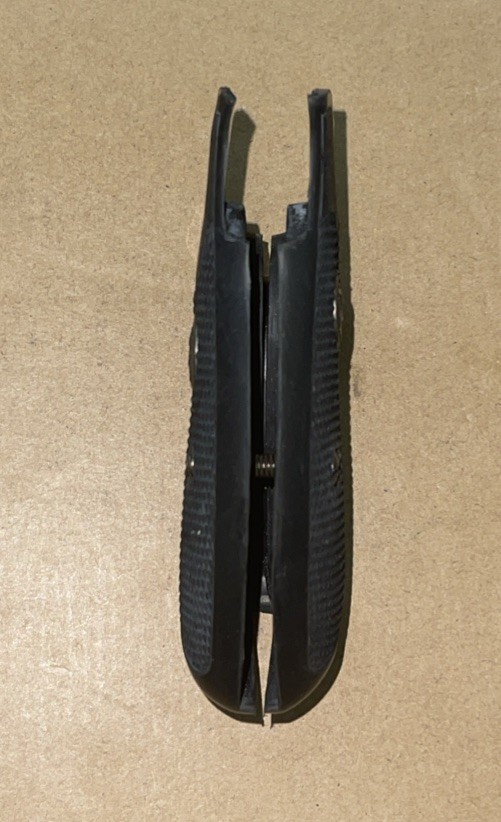 Pachmayr 03272 Compac Grip Smith & Wesson K & L Frame Round Butt