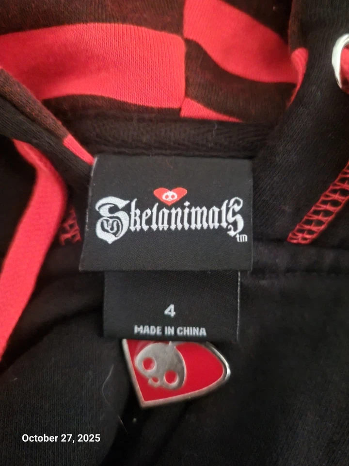 Sudadera con capucha Skeleanimals Hot Topic 2023 apenas usada 4x talla grande Foto 3 de 4