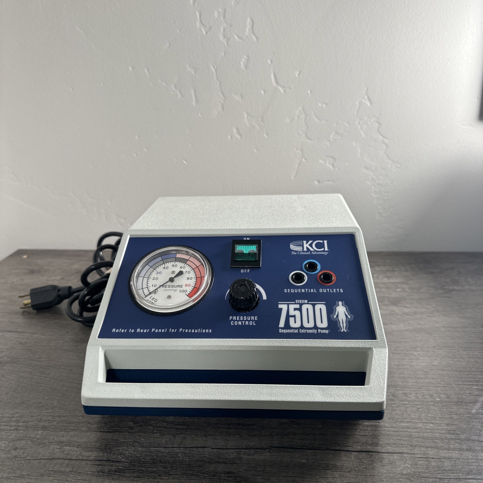 KCI Sequential Extremity Pump System 7500 Personal Health Care Appliance