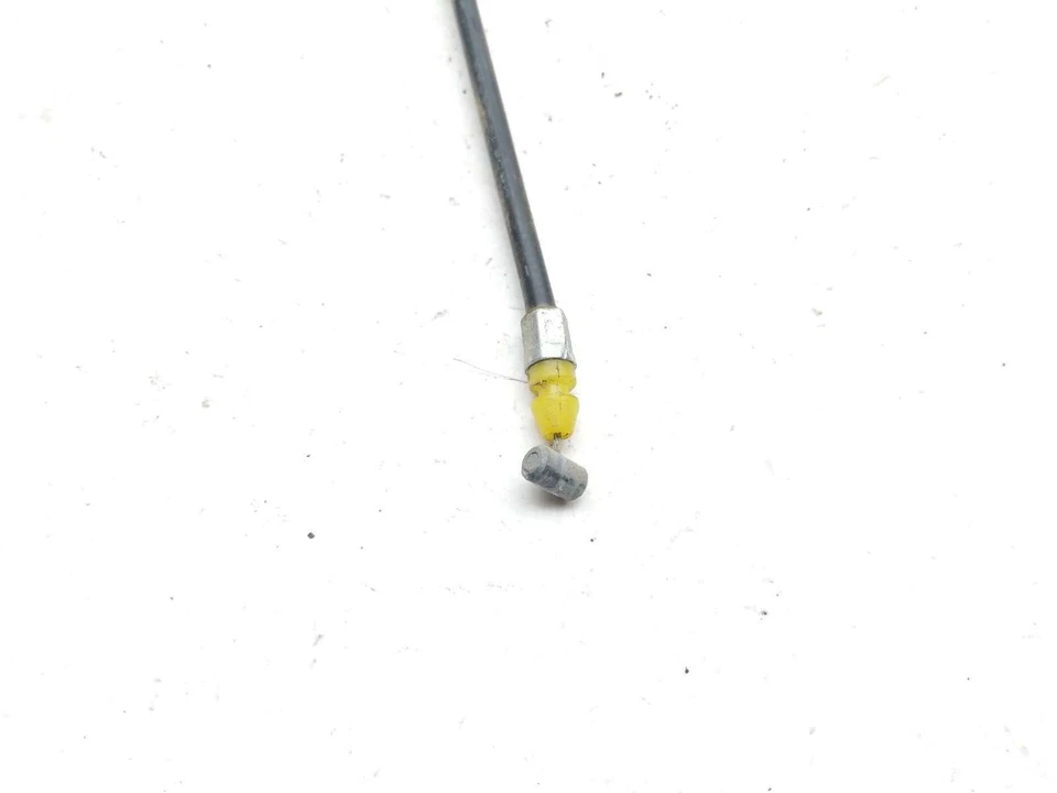 01-03 Cable de bloqueo de pestillo de asiento Suzuki GSXR 600 750 Foto 3 de 4