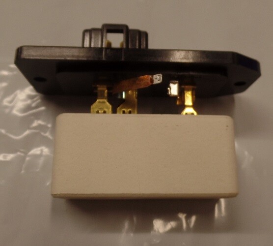 Toyota OEM 00-06 Tundra Blower Motor-resistor 871380C010 for sale