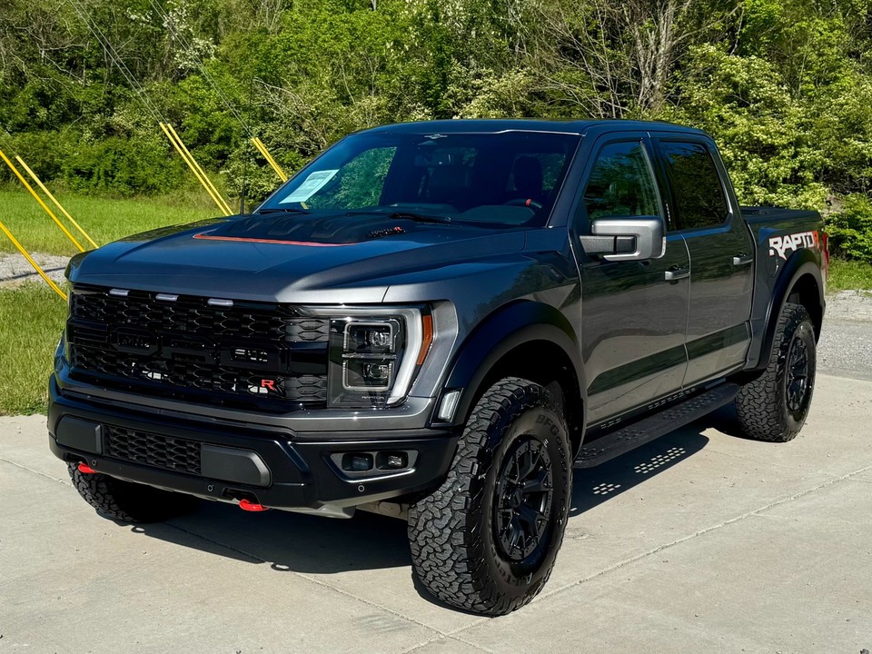 2023 Ford F-150 Raptor R, MOONROOF & TAILGATE PKG, 5.2L V8 700hp!! | eBay