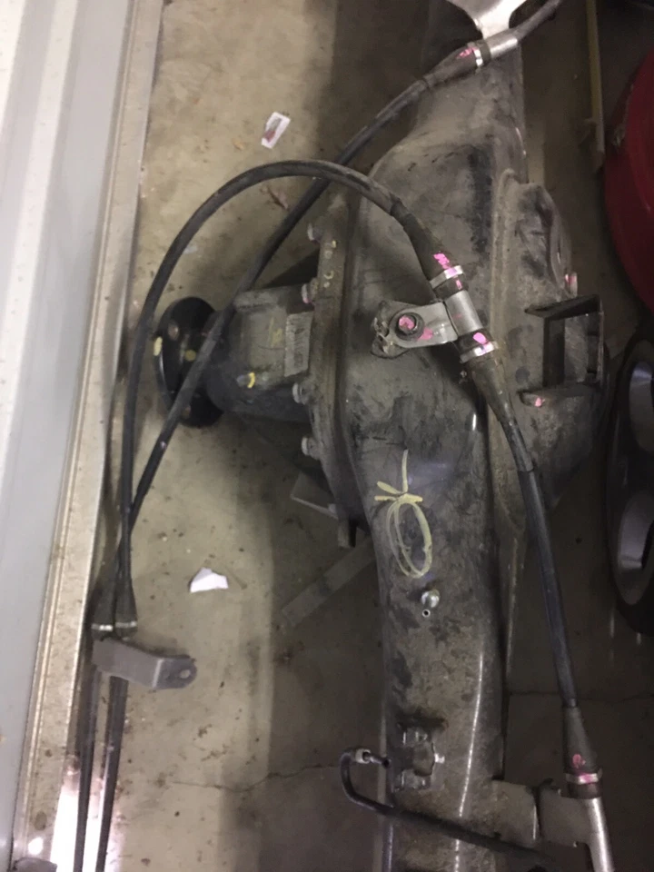 Nissan Navara rear diff assembly np300 - image 3 of 4