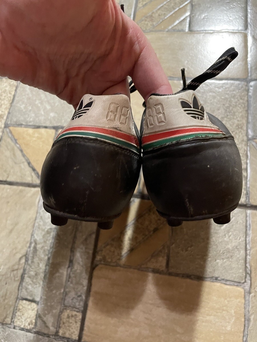 vintage ADIDAS ETRUSCO CAPITANO Football Boots World Cup vintage ADIDAS ETRUSCO CAPITANO Football Boots World Cup