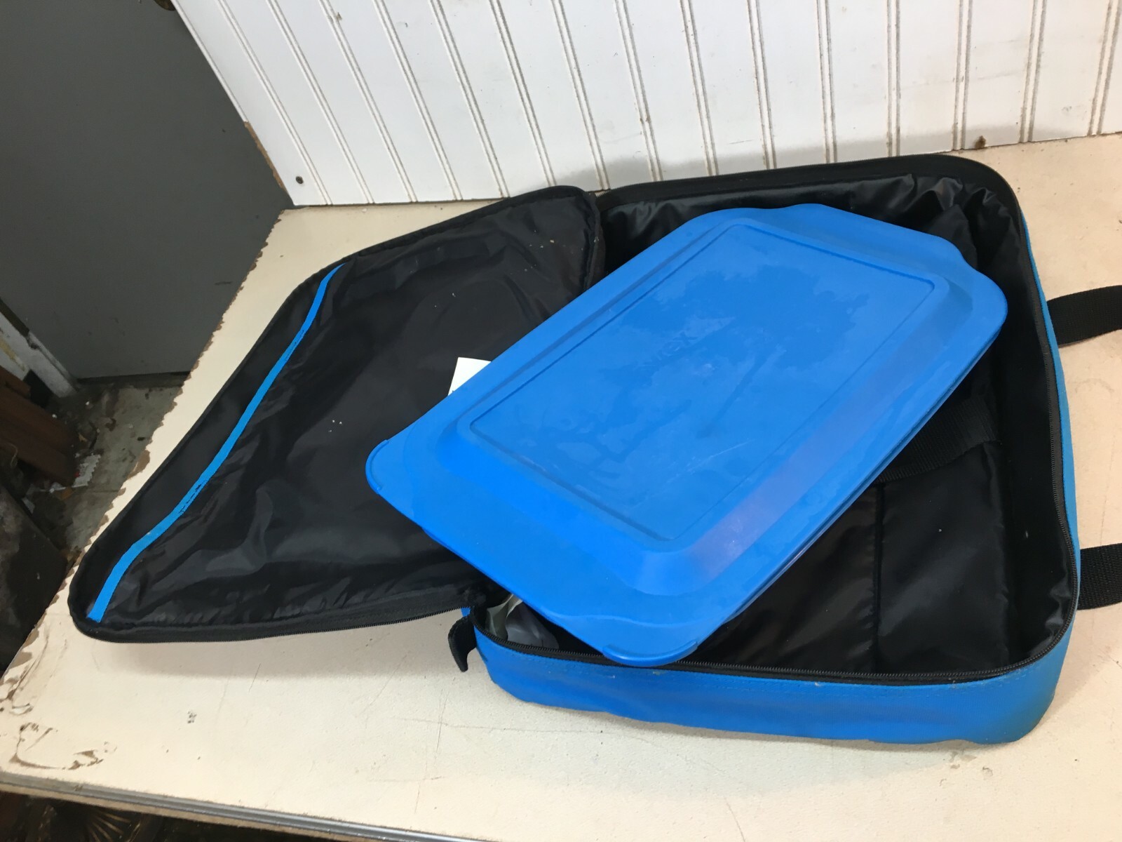 PYREX PORTABLES COLD AND HOT DISH CARRIER 3 QUART eBay