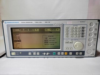 Rohde & Schwarz SMIQ 03B 1125.5555.03 Signal Generator 300kHz 3.3GHz S/N:102487