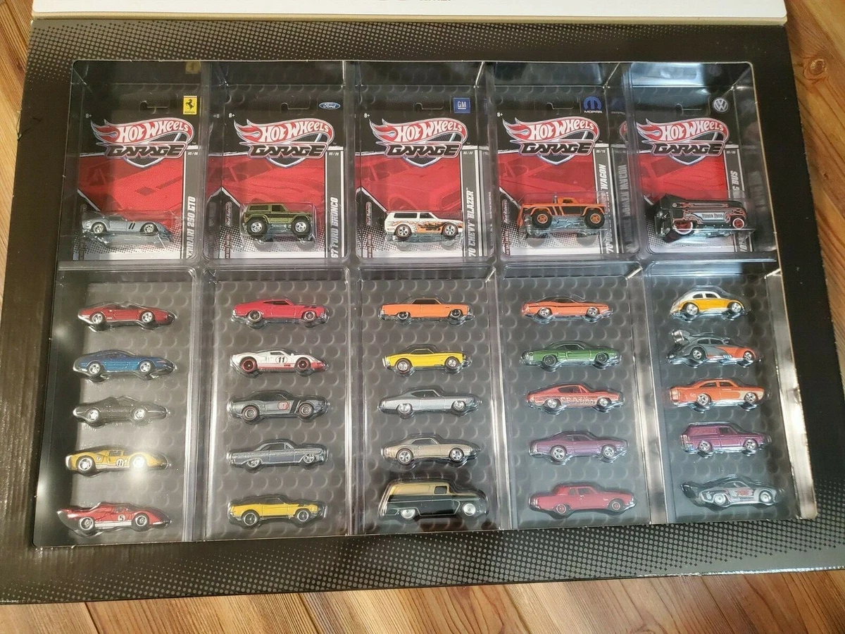 Hot Wheels Garage 30 Car Boxed Set Choice Casting & Color Variations Real  Riders