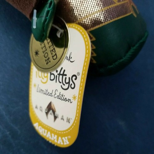 Hallmark Itty Bittys Limited Edition Aquaman 5" Plush - Picture 2 of 3