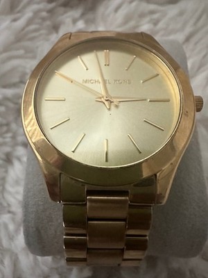 Michael Kors MK 3179 Slim Runway Goldtone SS Oversized Unisex Analog Wristwatch. Slim Runway Gold-Tone Stainless Steel Watch in GOLD  main image 3