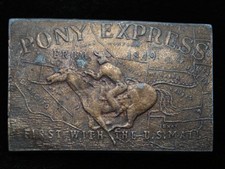 QJ05121 VINTAGE 1970s PONY EXPRESS FIRST WITH THE U.S. MAIL OLD WEST BUCKLE