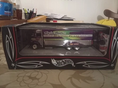 Vintage 2002_ Troy Lee Designs & Hot Wheels {38 Ford C.O.E Truck design troy Lee