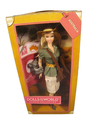 Passport DOTW Australia Barbie - 2011 - NRFB - #W3321 - Enchanting! - Pink Label