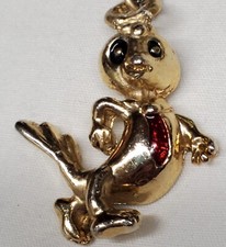 Vtg Gold Keychain Bird-like Anthropomorphic Figure w/Red Gemstone Tie Cartoon