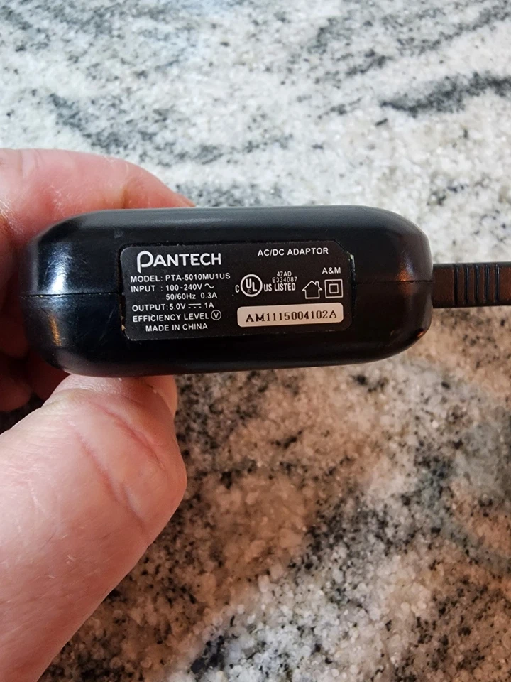 Cargador adaptador de corriente Pantech PTA-5010MU1US con cable micro USB PDC-MUHS Foto 2 de 3