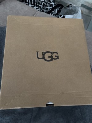 Uggs Nagel Neu
