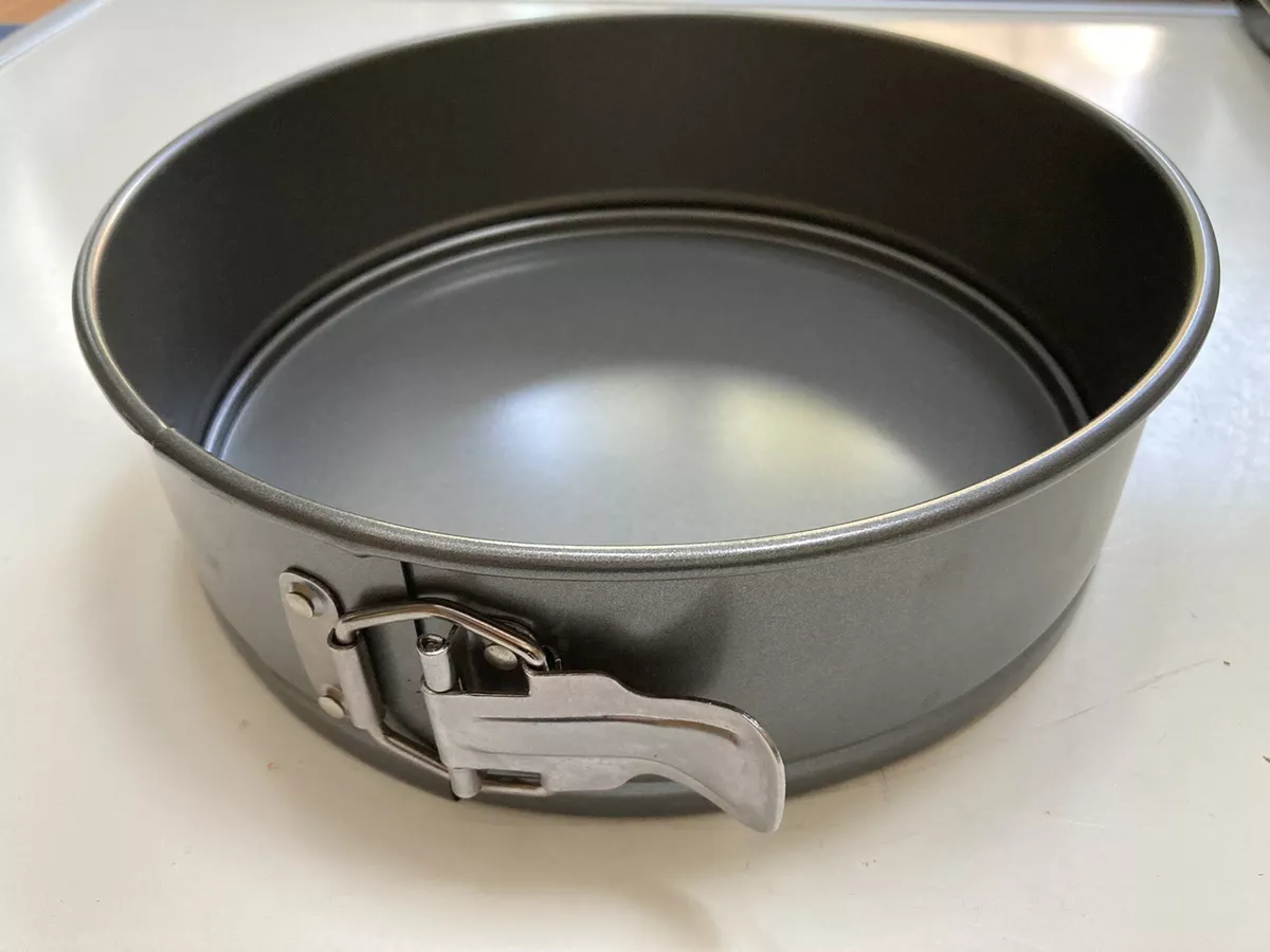 Cuisinart Chef's Classic Nonstick Springform Pan - 9 in