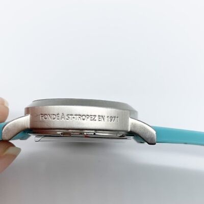 NWT Vilebrequin Unisex Limited Edition Silicone Logo Watch  display picture 2