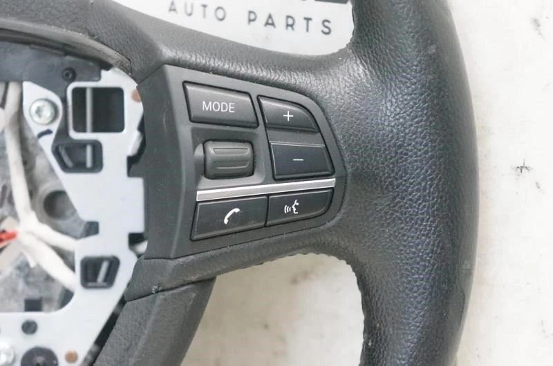 BMW 535i 2012 volante cuero 9229479 OEM Foto 3 de 4